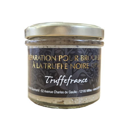 verrine de préparation pour brouillade à la truffe noire