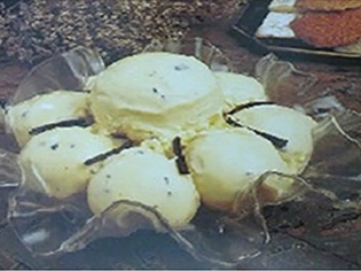 Glace aux truffes noires