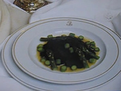 Fricassé d'asperges vertes et truffes noires
