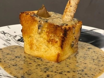 Brouillade de truffes noires en caissette briochée